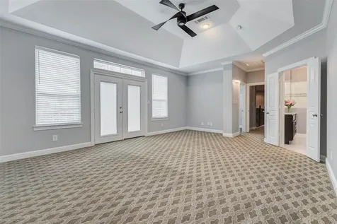 9 Versante Court Houston TX 77070