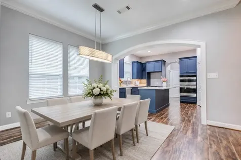 9 Versante Court Houston TX 77070