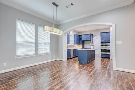 9 Versante Court Houston TX 77070