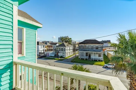 415 14th Street Galveston TX 77550