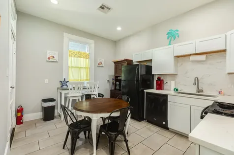 415 14th Street Galveston TX 77550