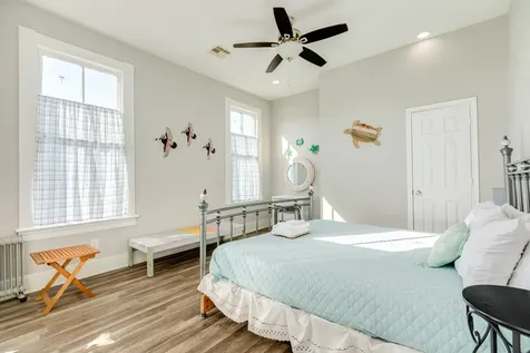 415 14th Street Galveston TX 77550