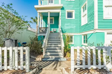 415 14th Street Galveston TX 77550
