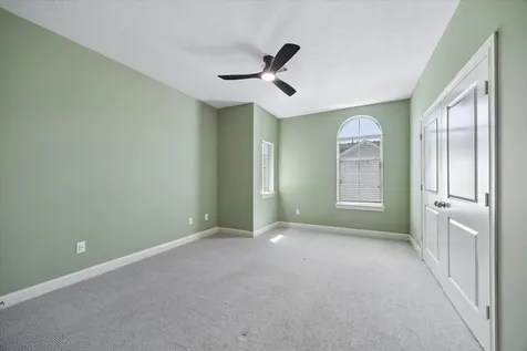 5610 Kiam Street B Houston TX 77007