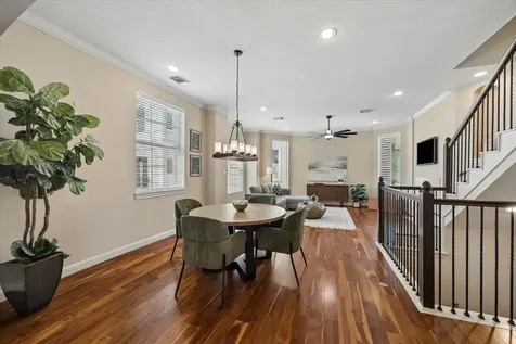 5610 Kiam Street B Houston TX 77007