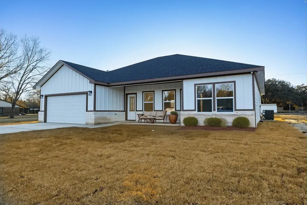 20733 Emerald Street Prairie View TX 77484