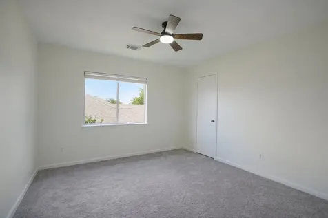 4419 Crossvine Avenue Baytown TX 77521