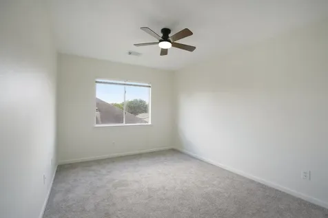 4419 Crossvine Avenue Baytown TX 77521