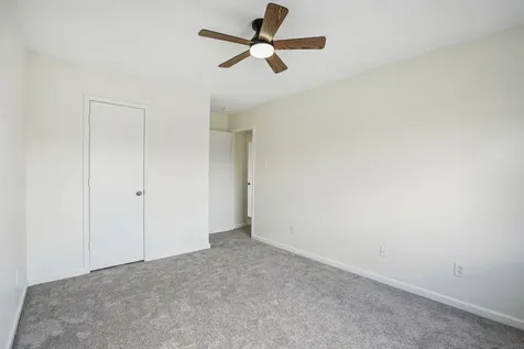 4419 Crossvine Avenue Baytown TX 77521