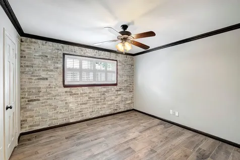 10727 Piping Rock Lane Houston TX 77042