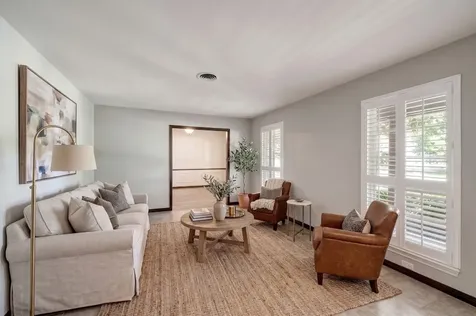 10727 Piping Rock Lane Houston TX 77042