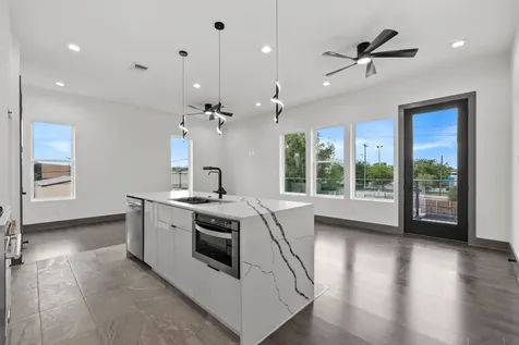 3114 Clay Street Houston TX 77003