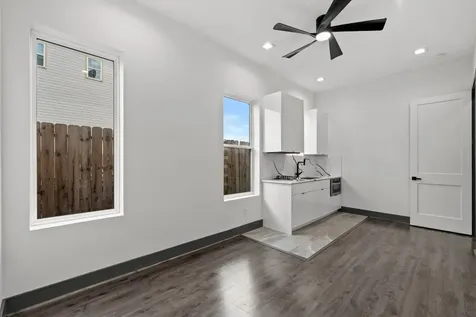 3114 Clay Street Houston TX 77003