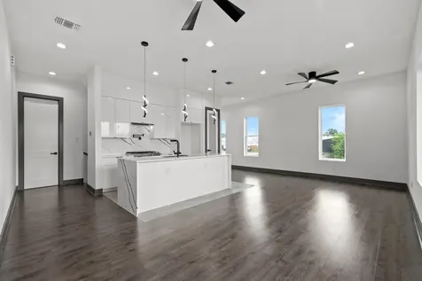 3114 Clay Street Houston TX 77003