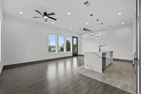 3114 Clay Street Houston TX 77003
