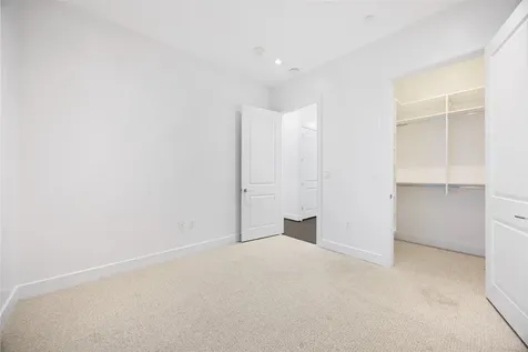 4521 San Felipe Street 1903 Houston TX 77027