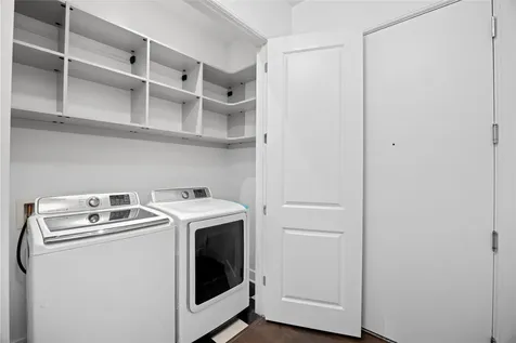 4521 San Felipe Street 1903 Houston TX 77027