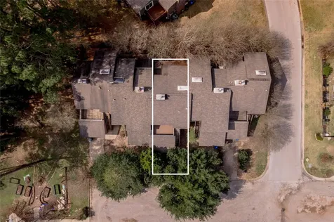 1505 Wimbledon Drive Huntsville TX 77340