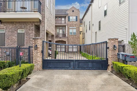 1604 W 24th Street Houston TX 77008