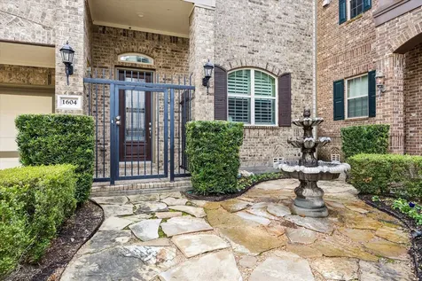 1604 W 24th Street Houston TX 77008