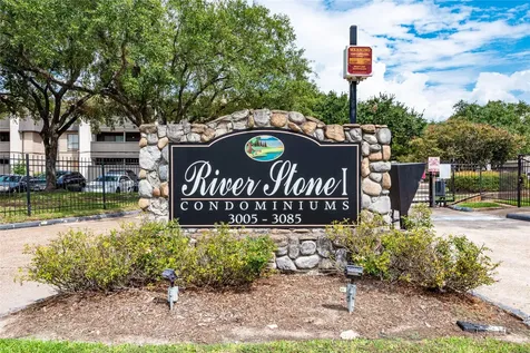 3005 Walnut Bend Lane 12 Houston TX 77042