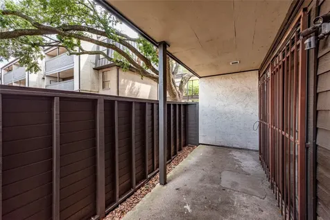 3005 Walnut Bend Lane 12 Houston TX 77042