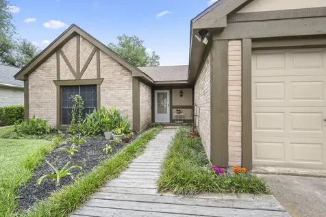 19523 Glenway Falls Drive Katy TX 77449