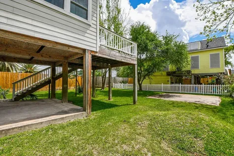 704 6th Street Kemah TX 77565