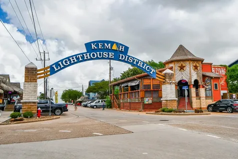704 6th Street Kemah TX 77565