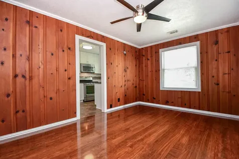 704 6th Street Kemah TX 77565