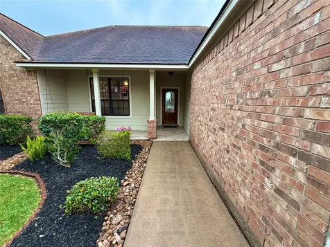 1448 S Bluebonnet Lane Angleton TX 77515