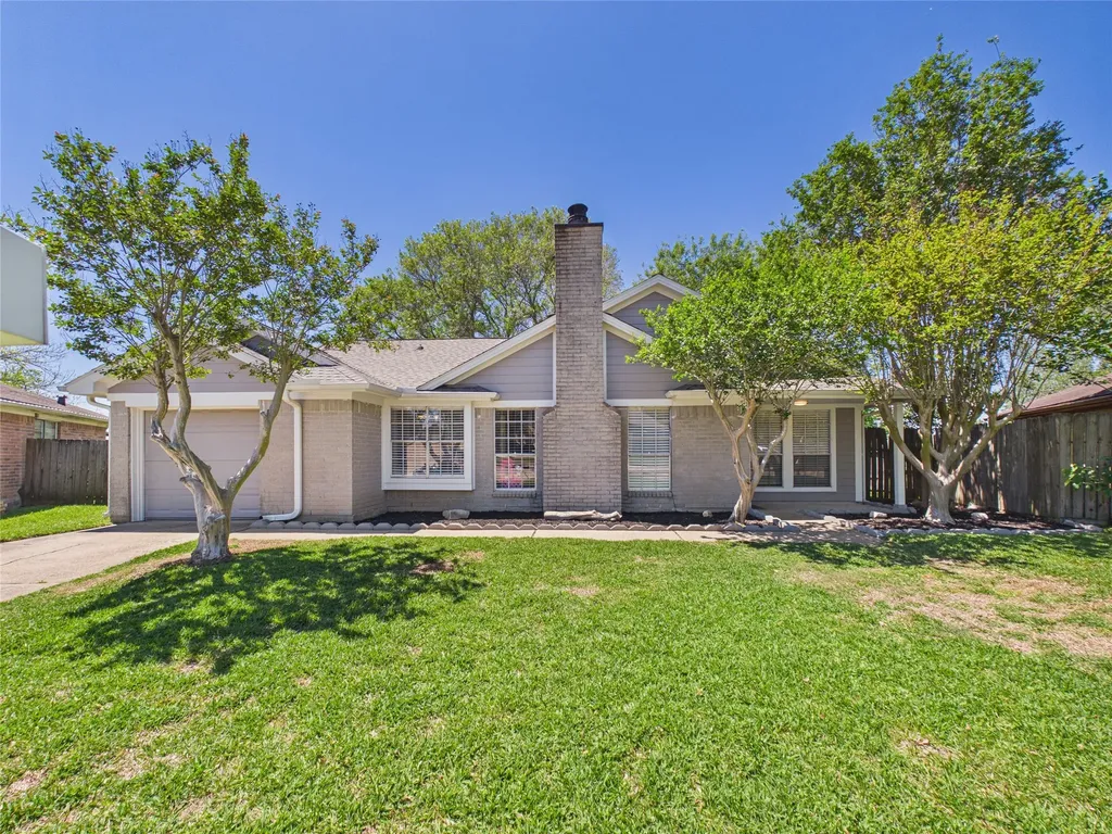 8403 Lazy Brook Lane La Porte TX 77571