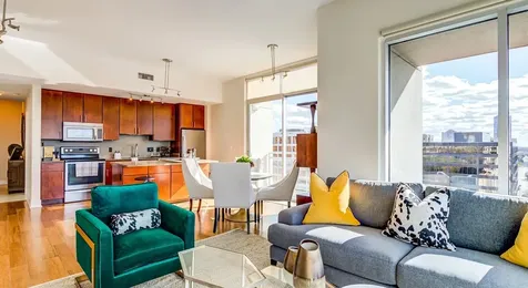 5250 Brownway Street 1901 Houston TX 77056