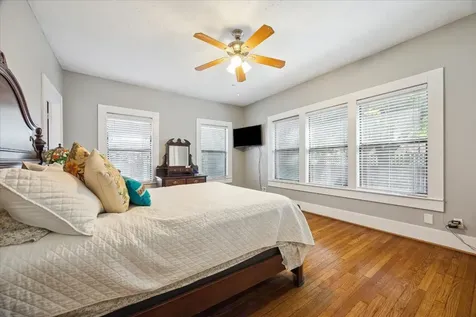 2302 Wentworth Street Houston TX 77004