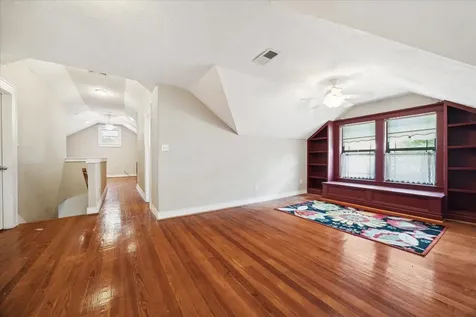 2302 Wentworth Street Houston TX 77004