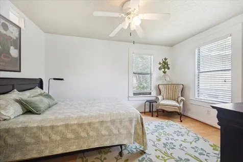 2302 Wentworth Street Houston TX 77004