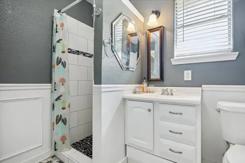 2302 Wentworth Street Houston TX 77004