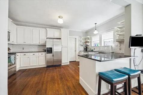 2302 Wentworth Street Houston TX 77004
