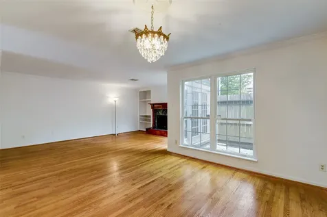 928 W Main Street Houston TX 77006