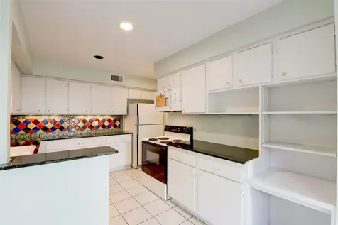 928 W Main Street Houston TX 77006