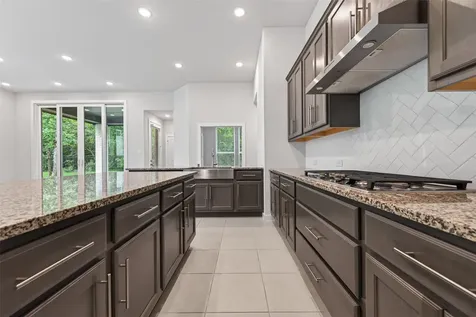 212 Milas Cove Montgomery TX 77316