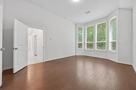 212 Milas Cove Montgomery TX 77316