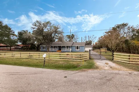 4004 Gatewood Road Crosby TX 77532