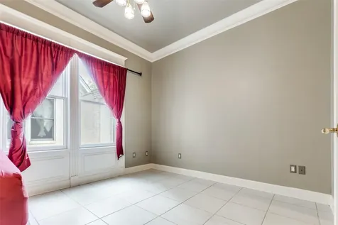 927 Nicholson Street Houston TX 77008