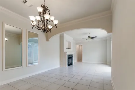 927 Nicholson Street Houston TX 77008