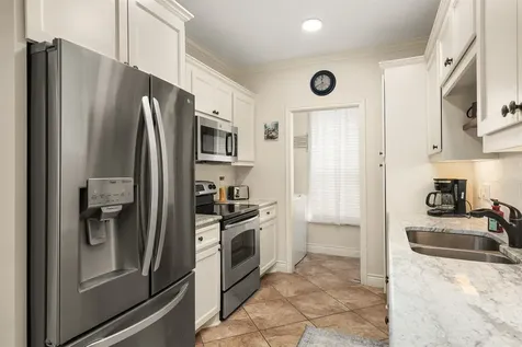 7000 Seawall Boulevard 721 Galveston TX 77551