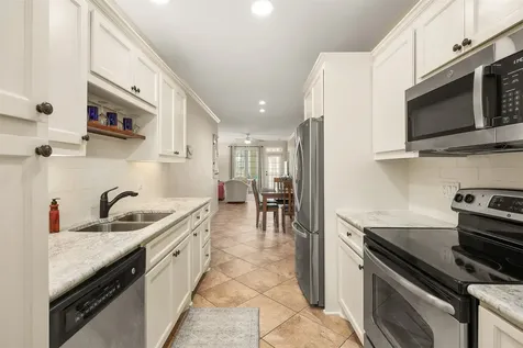 7000 Seawall Boulevard 721 Galveston TX 77551