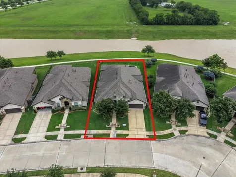 2420 Sky Harbor Lane Friendswood TX 77546