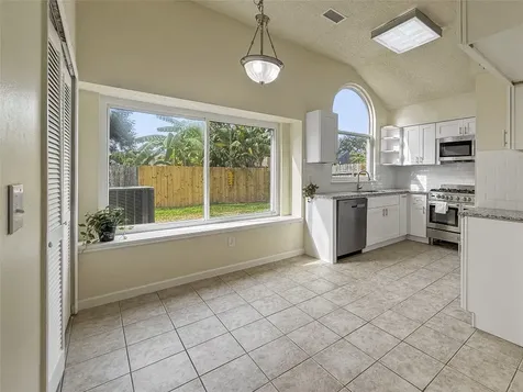 13635 Repa Lane Houston TX 77014