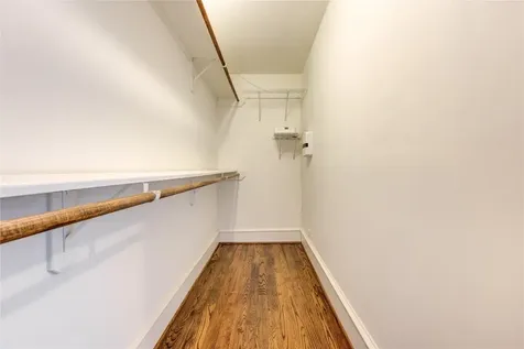 5226 Kiam Street 1015 Houston TX 77007